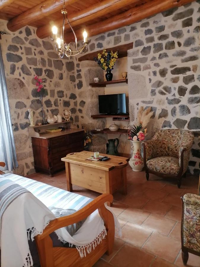 Gite A La Ferme Le Malzieu-Ville Ngoại thất bức ảnh